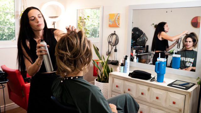 kelsey anderson hairstylist